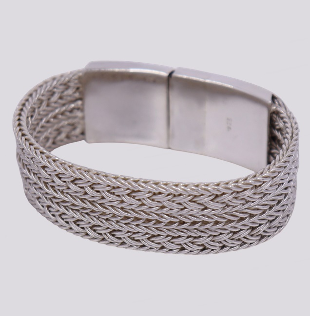 Pulseira Prata Malha Trançada com fecho de encaixe – Cód. 9511093